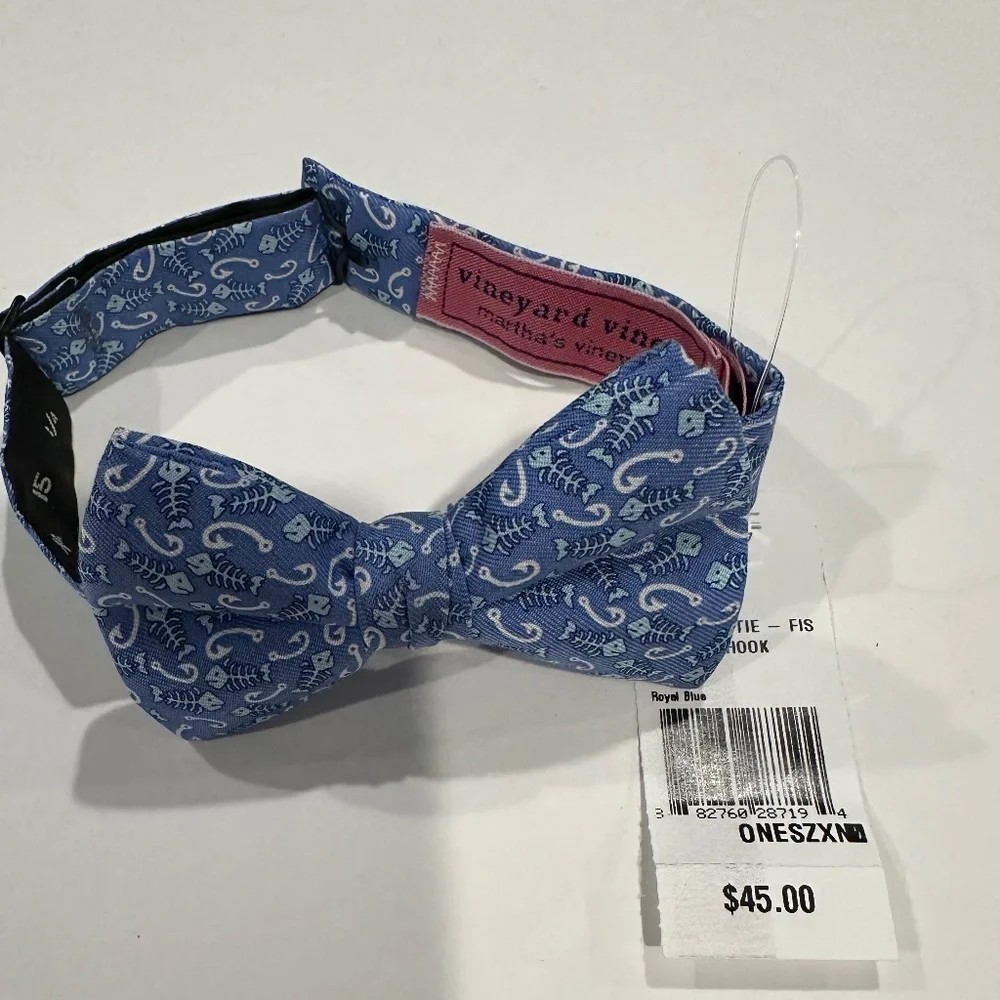 Boy's VINEYARD VINES Silk Bowtie - NEW With Tags.
